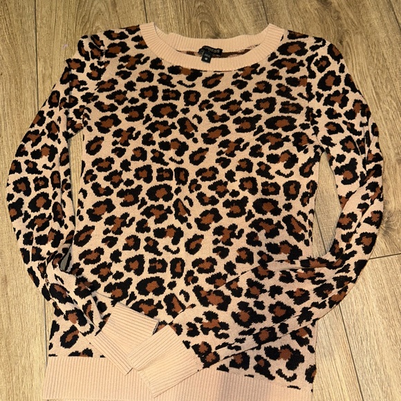 Express Cheetah print sweater - Picture 1 of 5